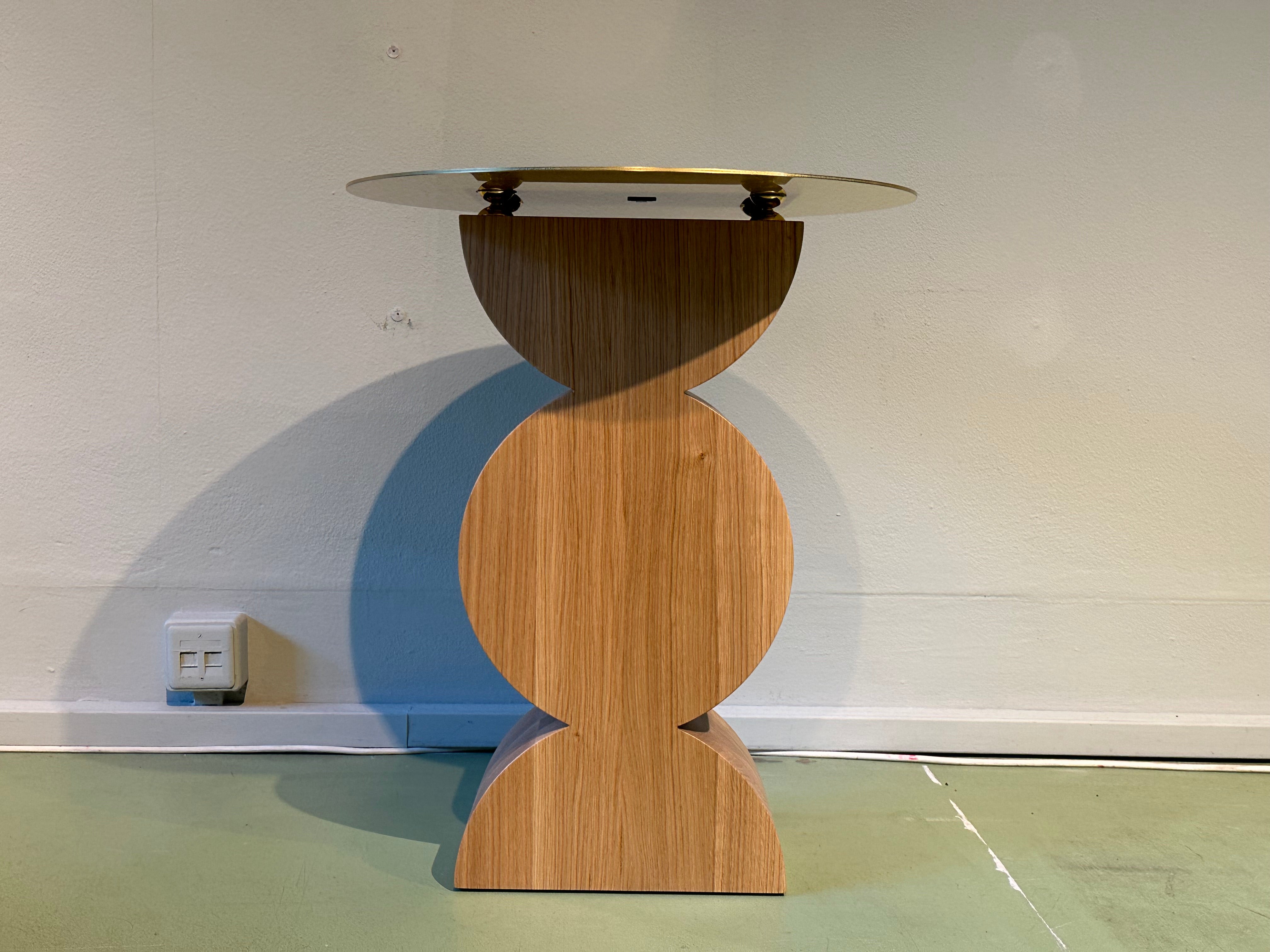 Constantin | side table