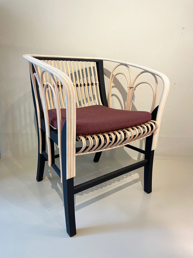 Uragano | natural and black