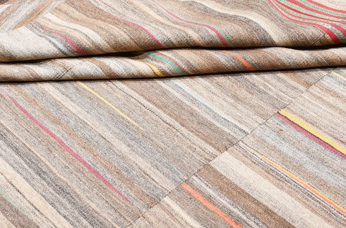 kilim 332 x 224cm