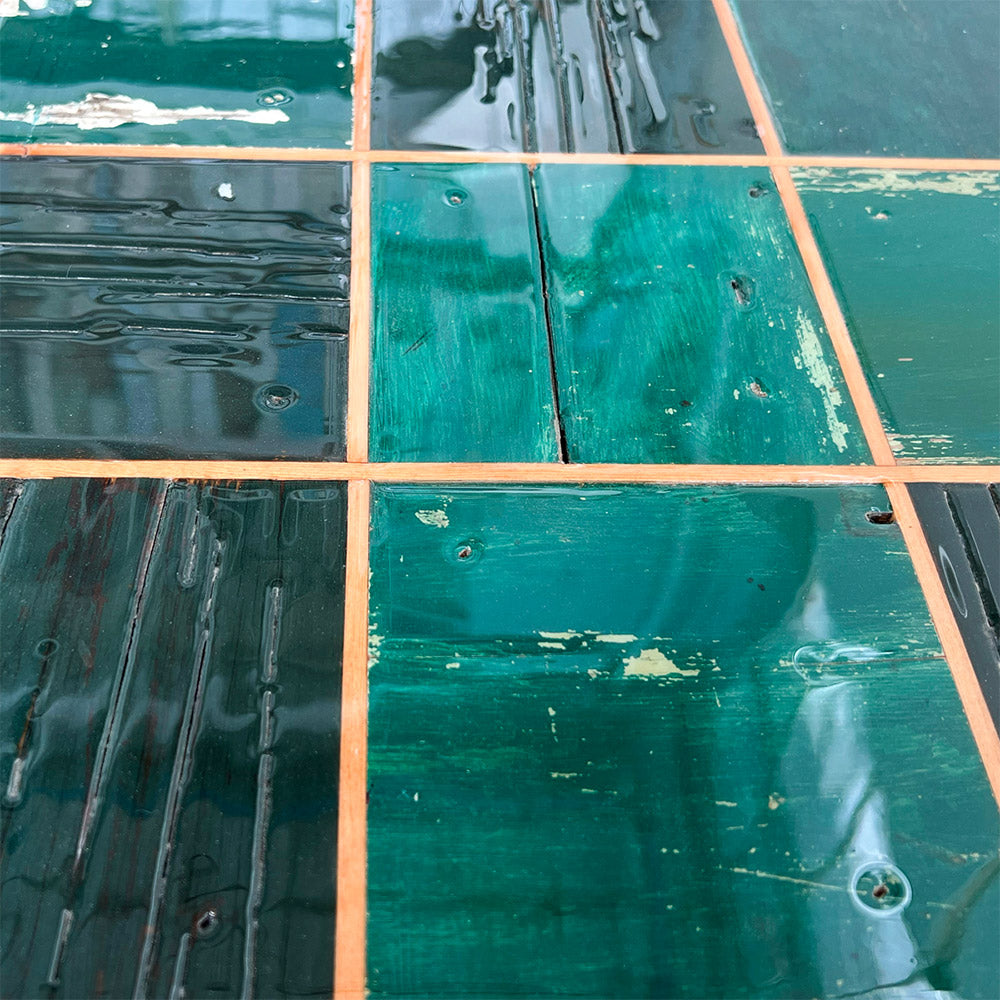 Waste Waste 12x12 | high gloss table