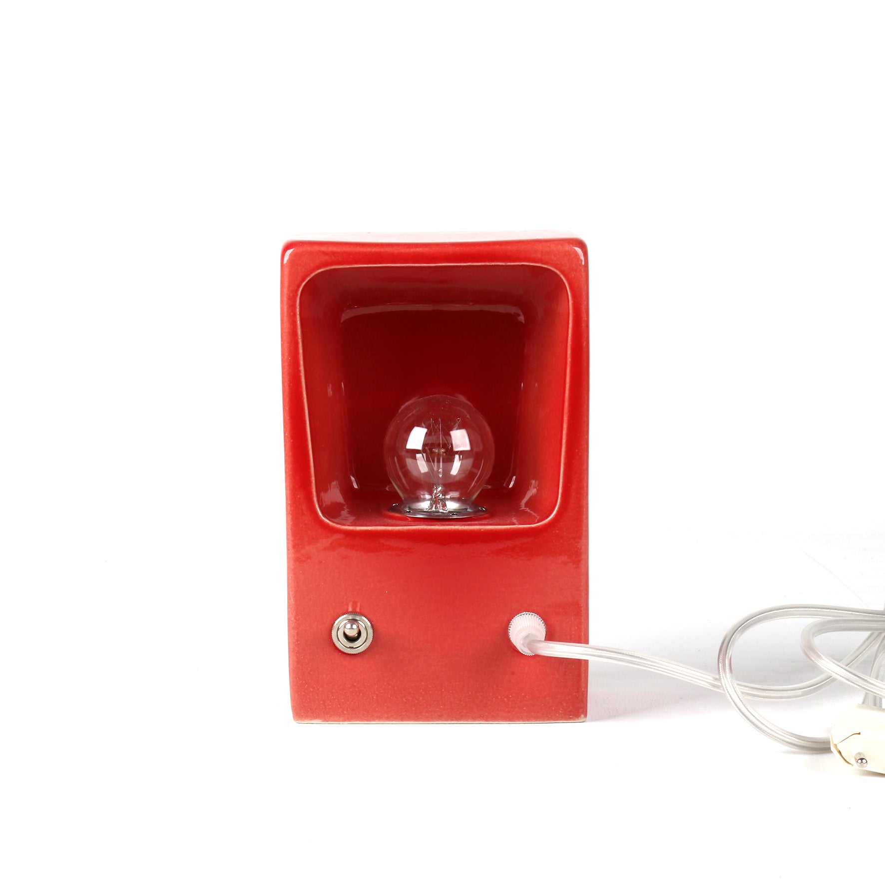 red ceremic mold lamp | Frozen Fountain