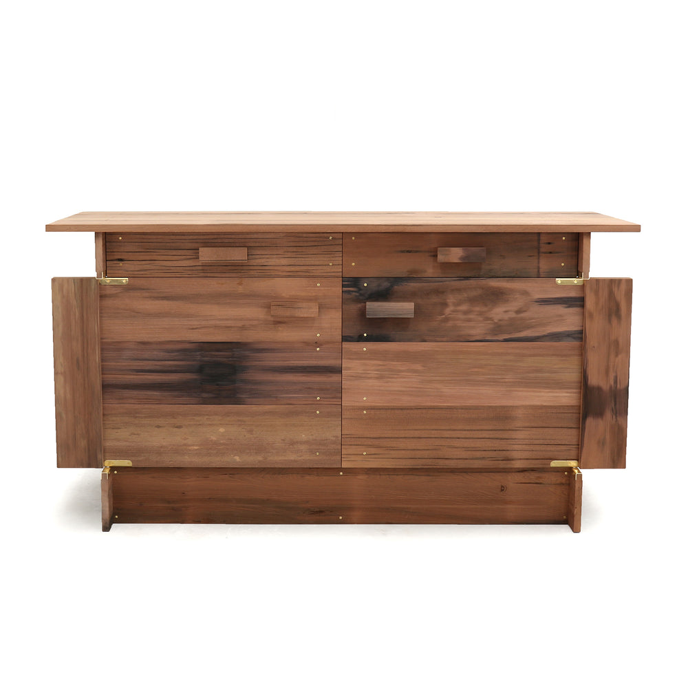 NYC water tower dressoir