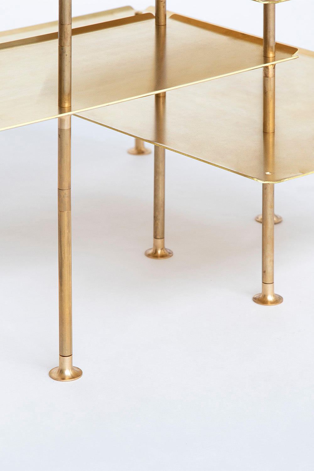 brass display table