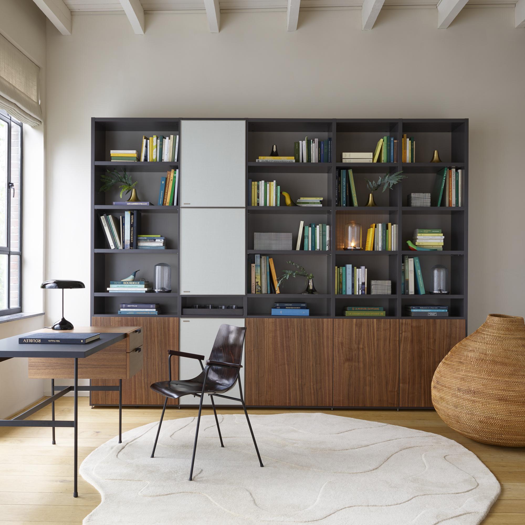 cm131 | chair | frozen fountain