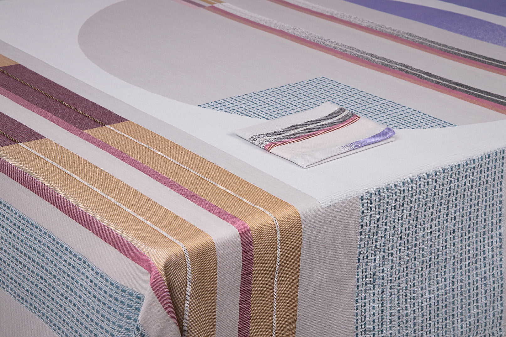 era 300 | tablecloth