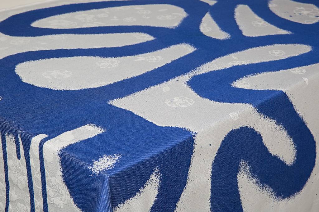 graffiti | tablecloth