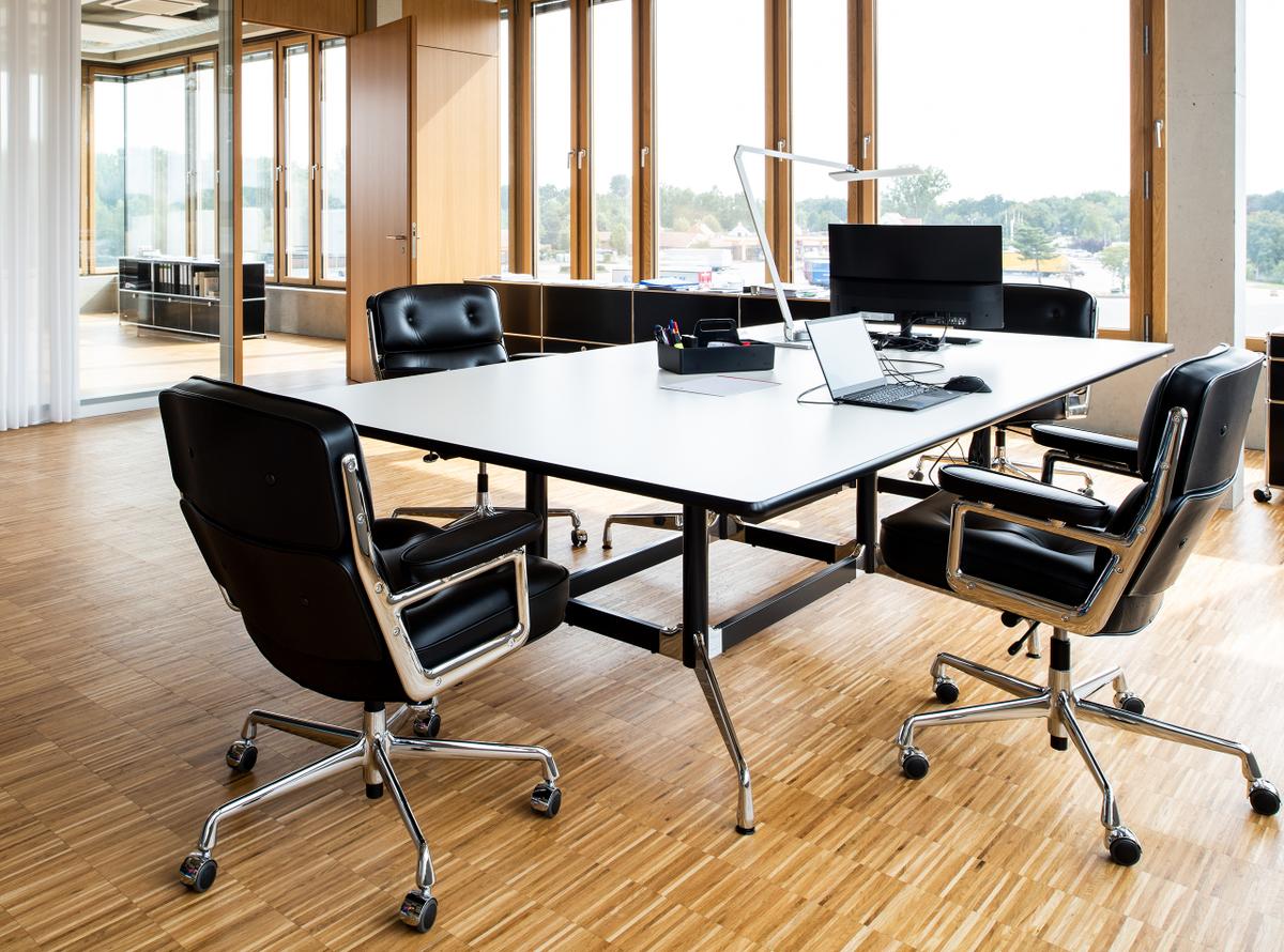 lobby chair | es 104