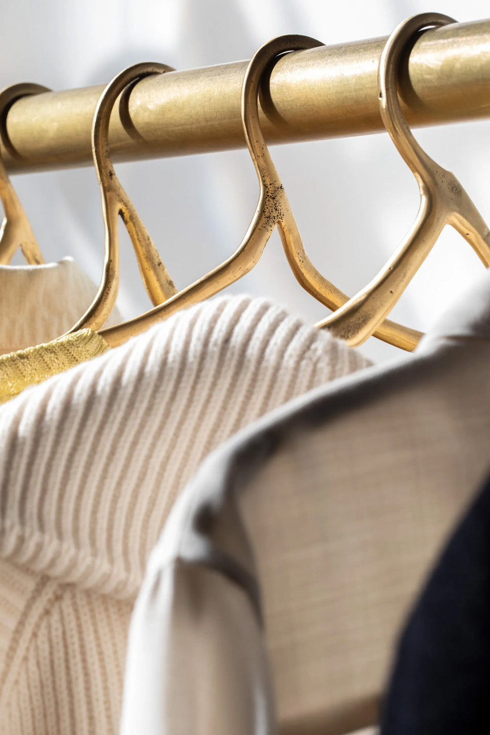 89 hangers (set of 4)